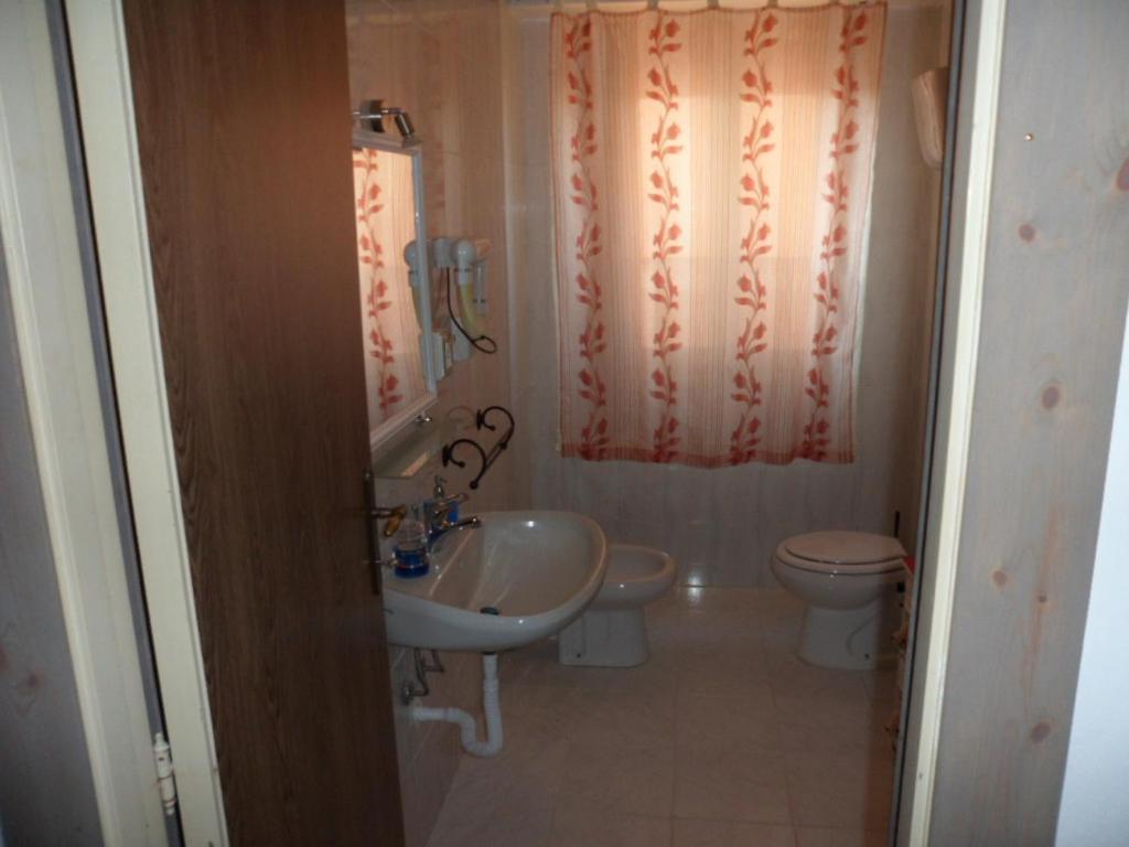 Mony'S Island B&B Alghero Exteriör bild